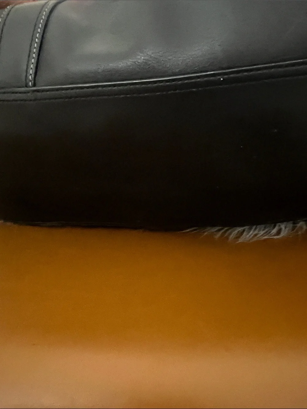 Black Leather Men’s Tote Bag with Stitched Detailing